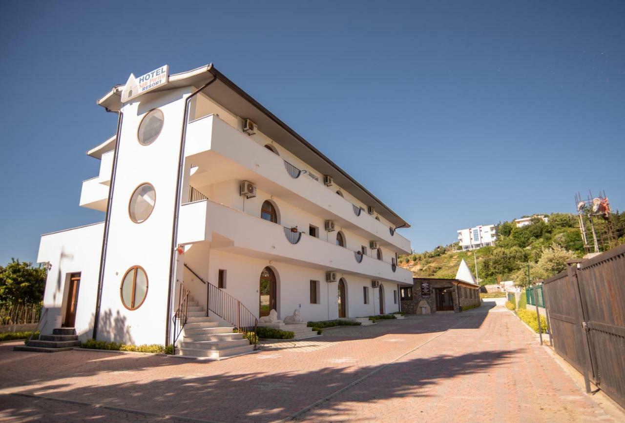 Fushe-Drac Hotel San Pietro Martin מראה חיצוני תמונה